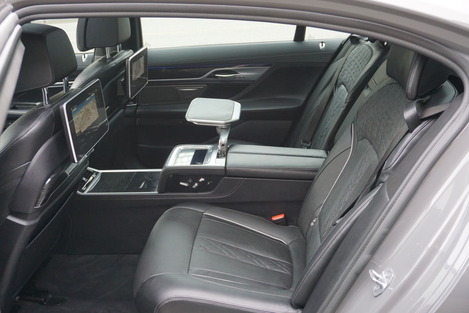 2020 BMW 7 Series 750i xDrive AWD