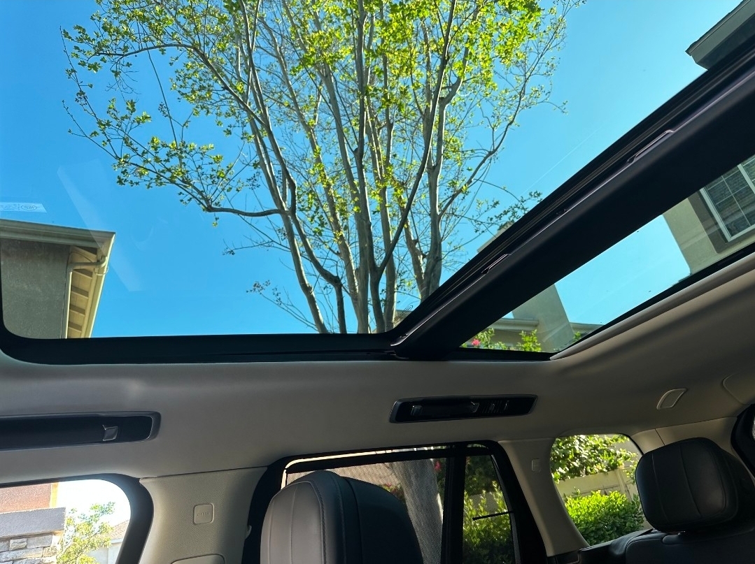 2023 Land Rover Range Rover SE AWD