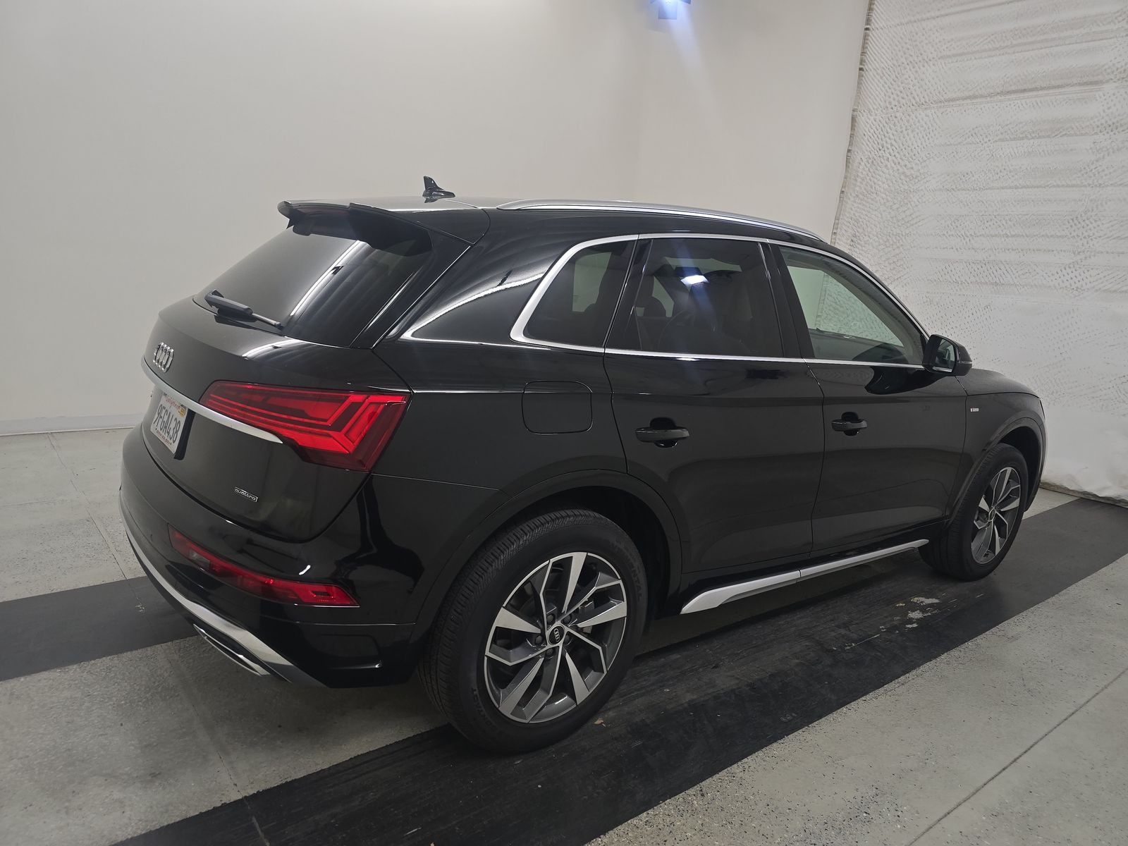 2023 Audi Q5 S line Premium AWD
