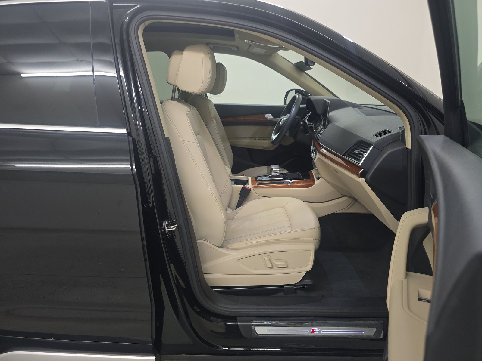 2023 Audi Q5 S line Premium AWD