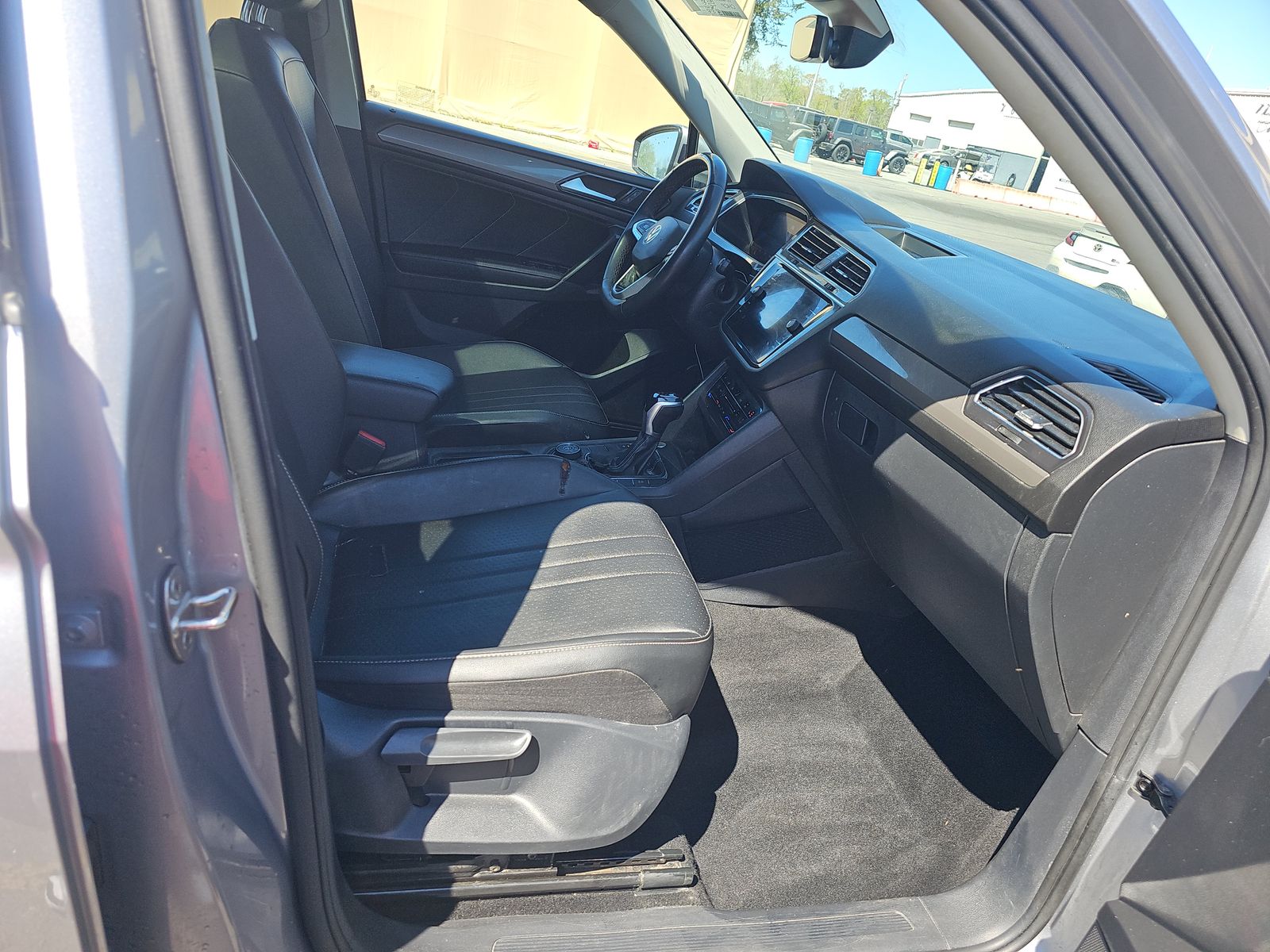 2023 Volkswagen Tiguan 2.0T SE AWD
