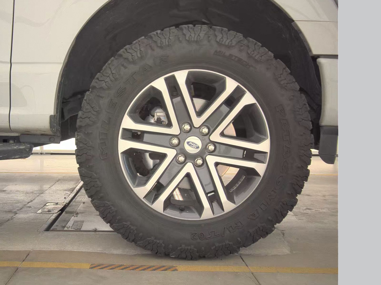 2023 Ford F-150 XL RWD