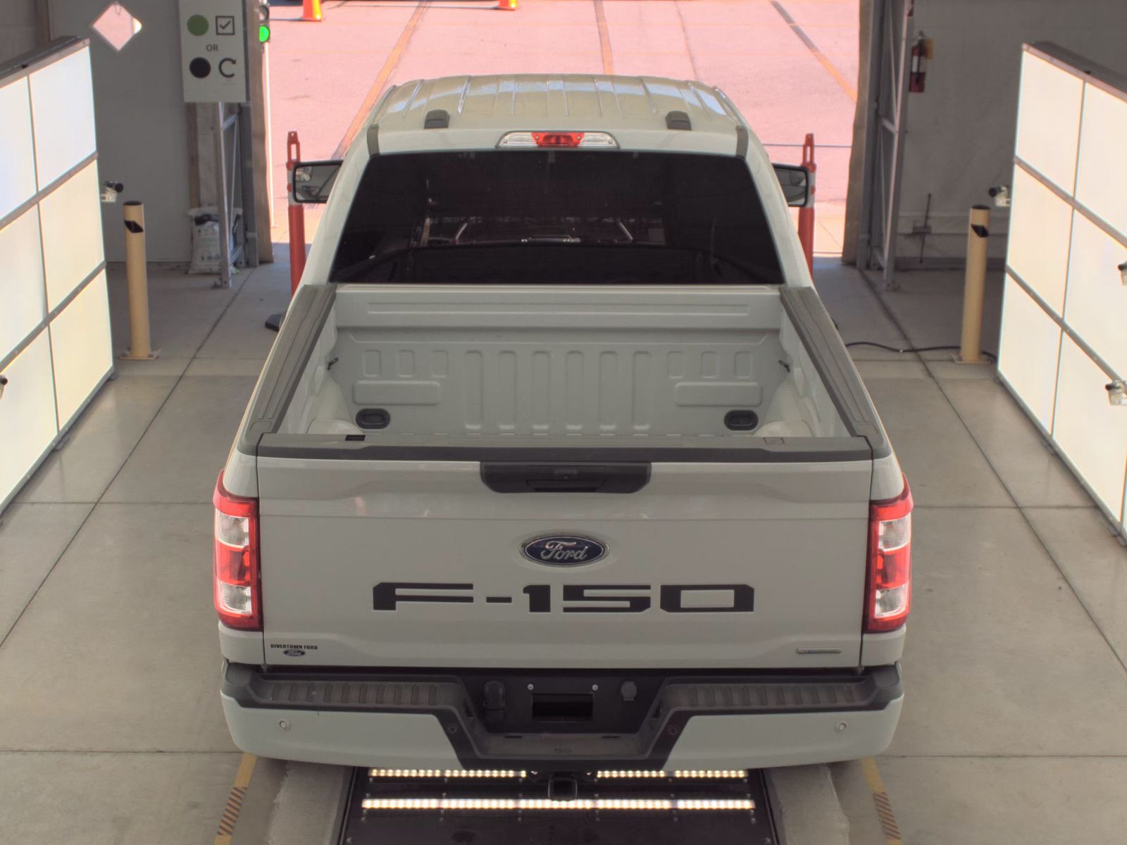 2023 Ford F-150 XL RWD