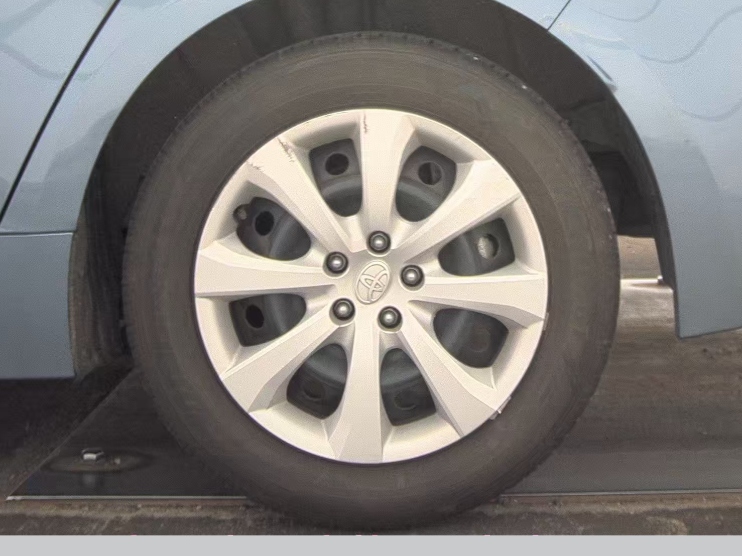 2024 Toyota Corolla LE FWD