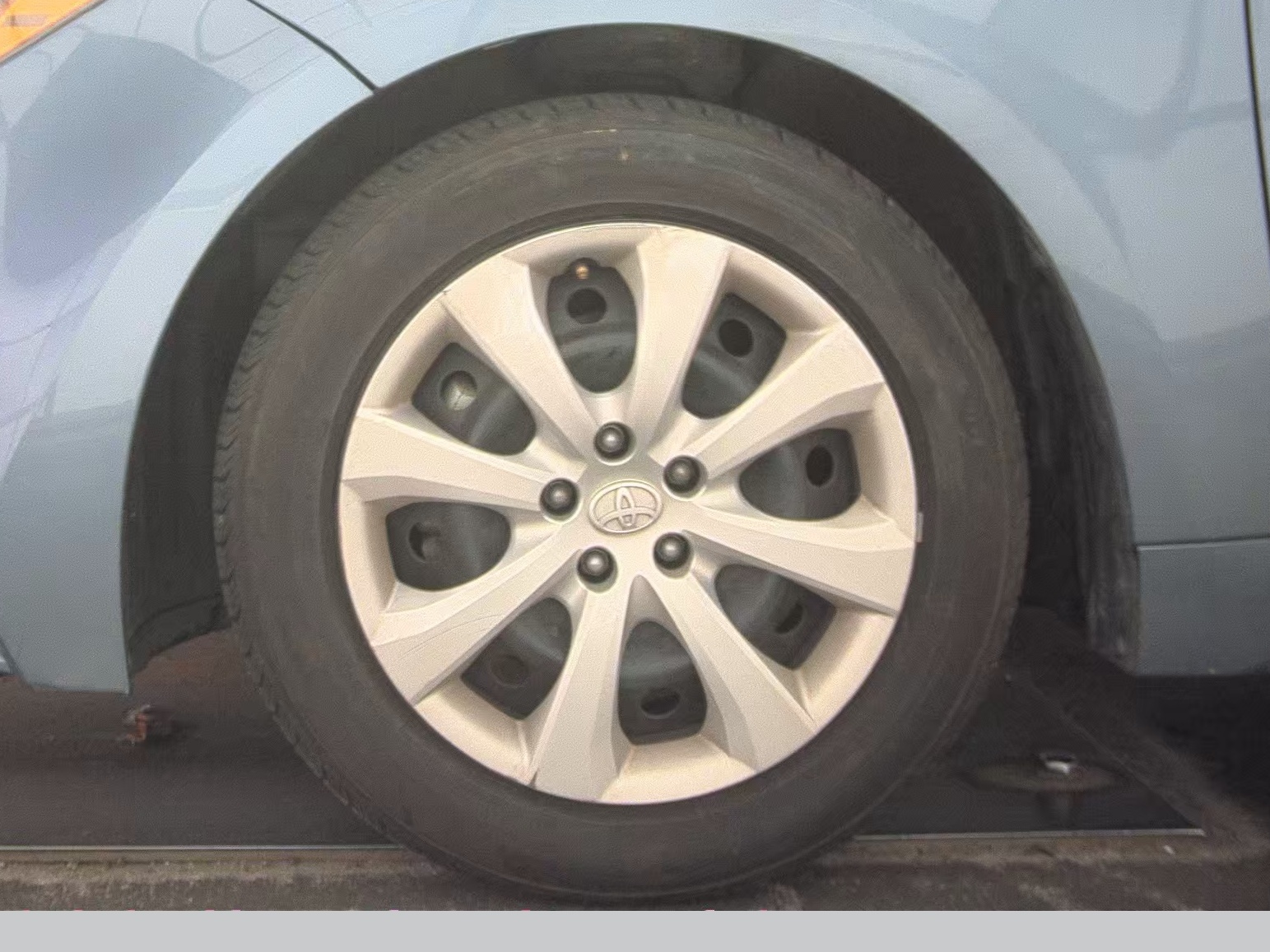 2024 Toyota Corolla LE FWD