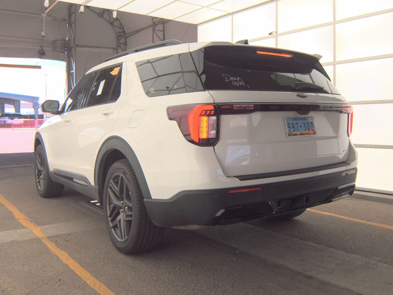2025 Ford Explorer ST-Line AWD