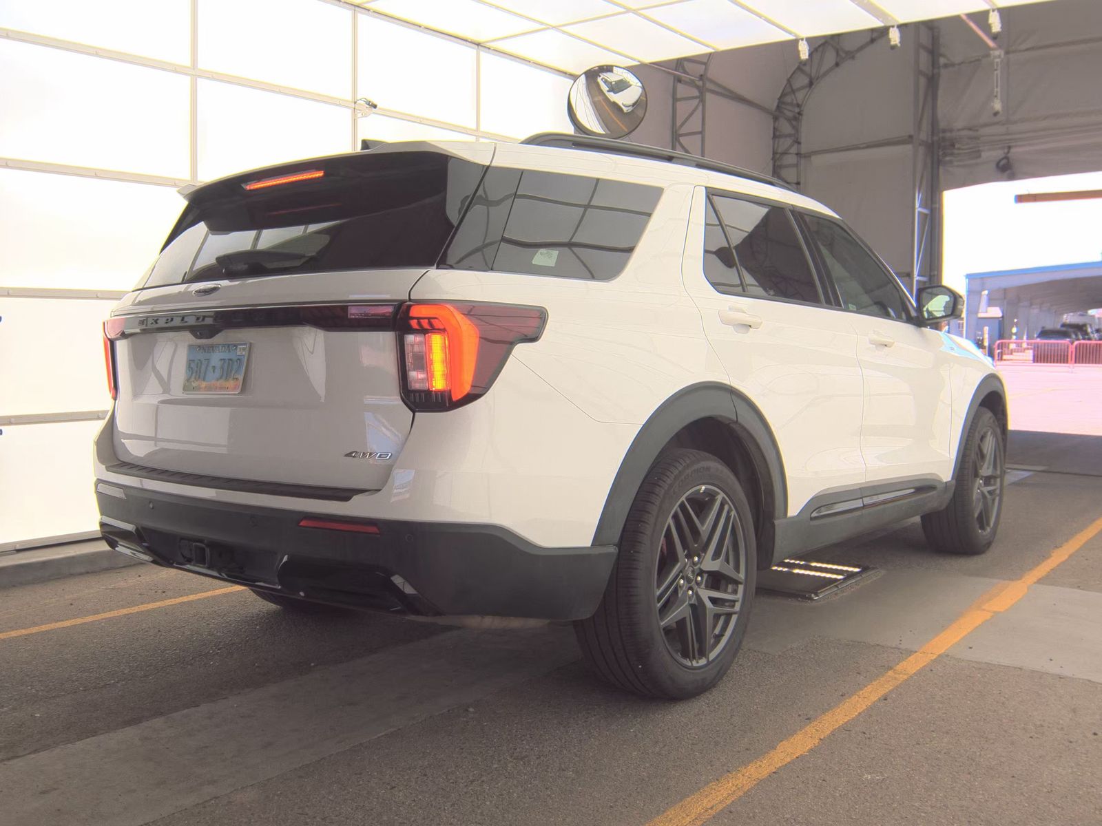 2025 Ford Explorer ST-Line AWD