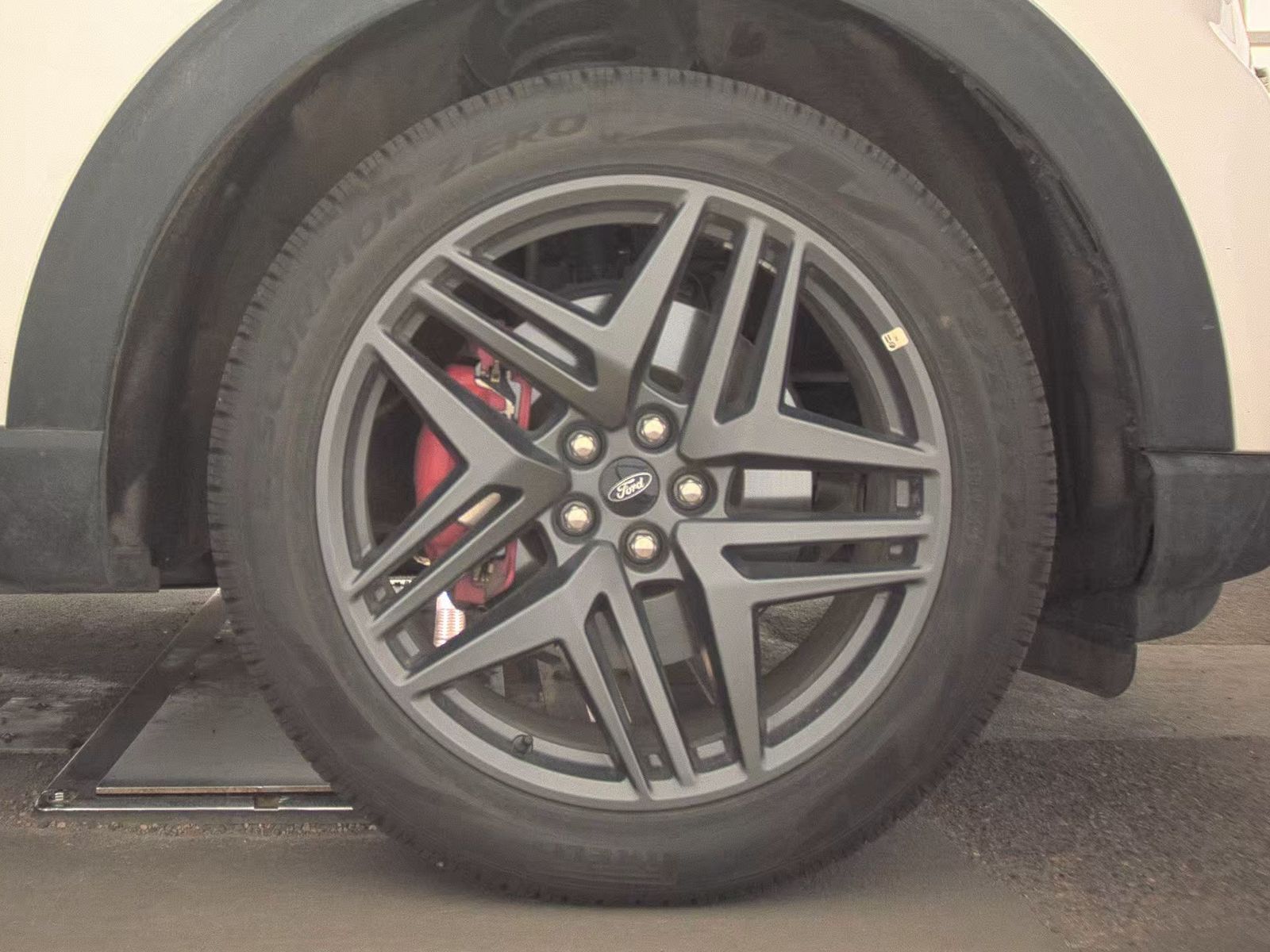 2025 Ford Explorer ST-Line AWD