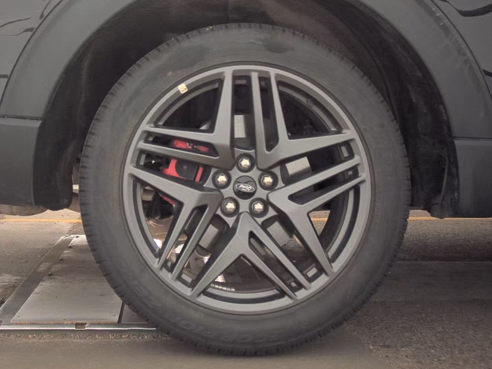 2025 Ford Explorer ST-Line AWD