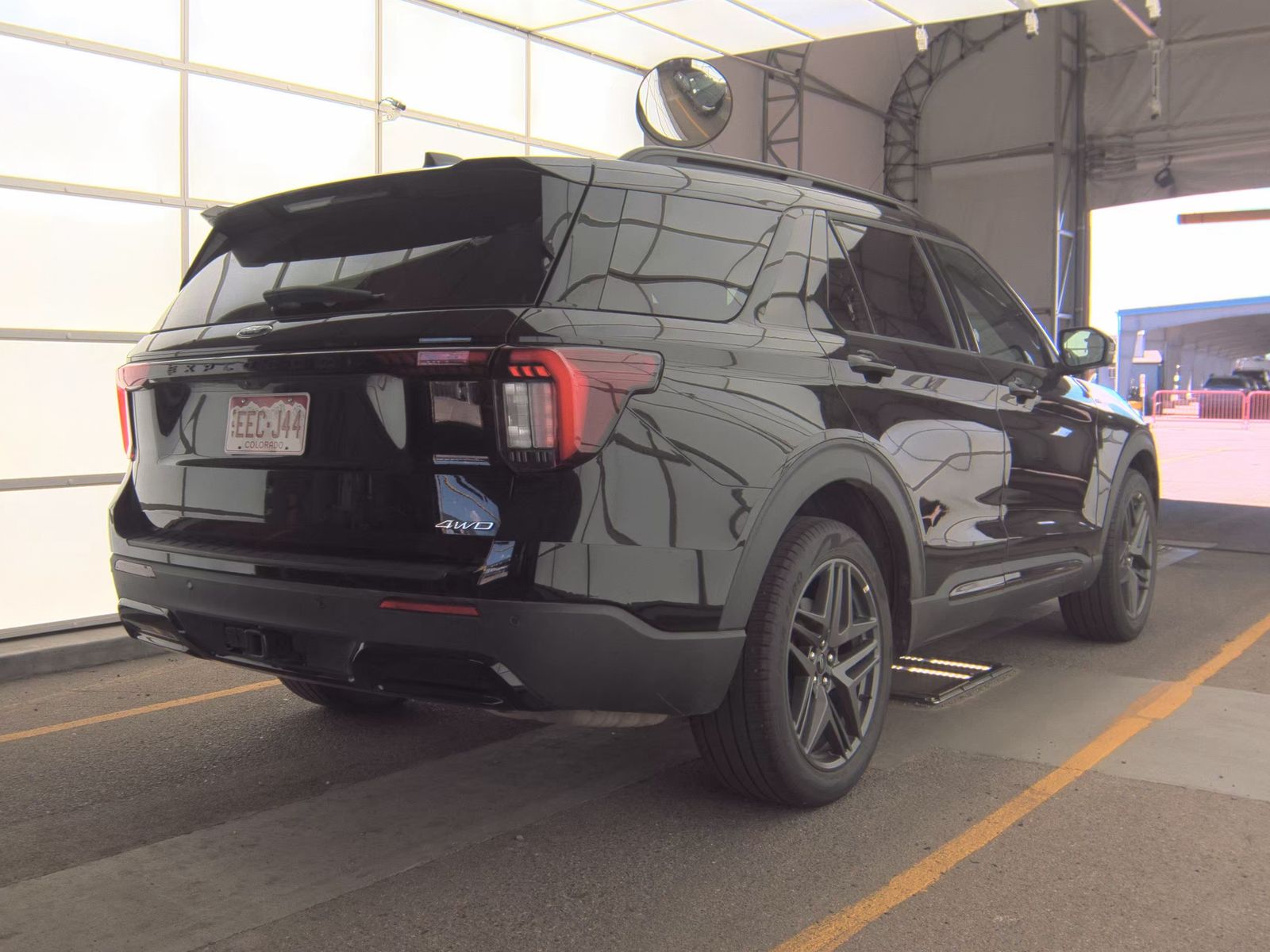 2025 Ford Explorer ST-Line AWD