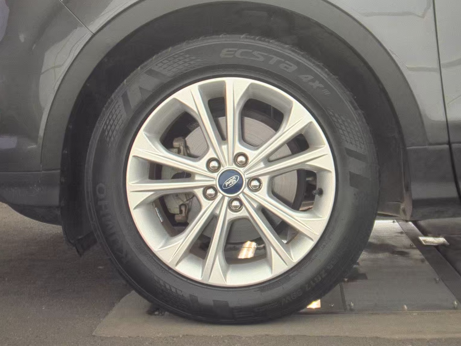 FORD ESCAPE - 10