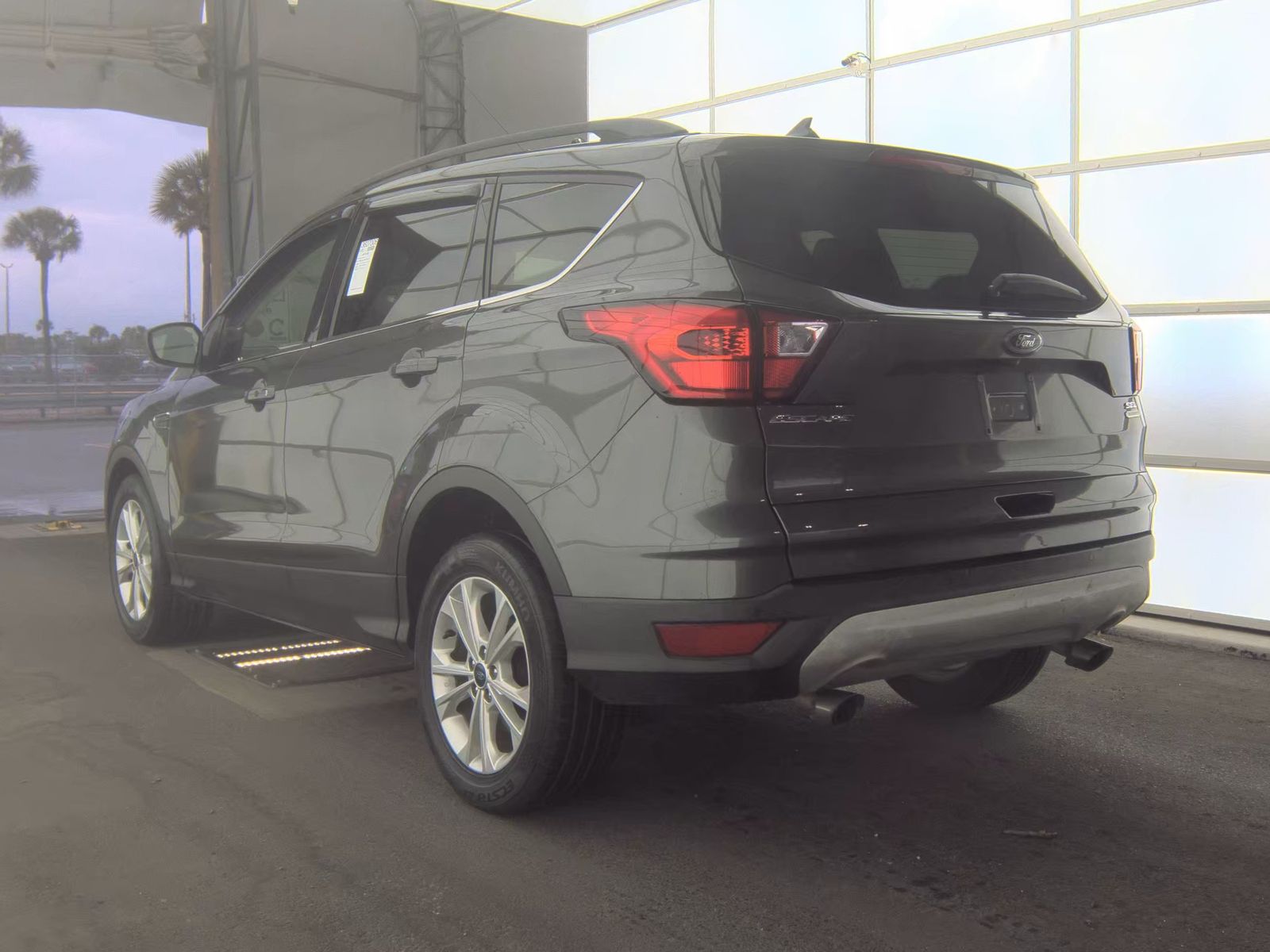 FORD ESCAPE - 9