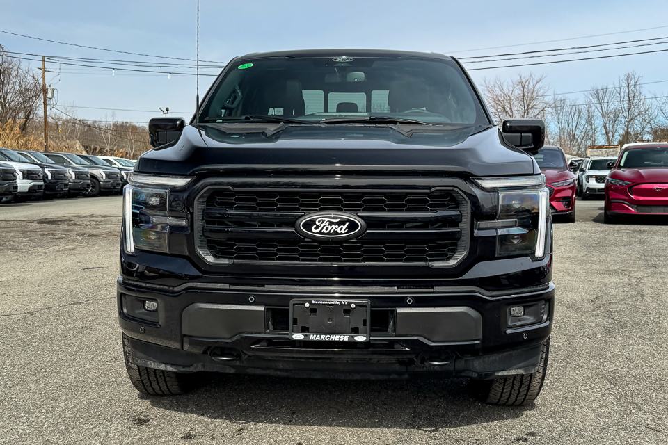 2025 Ford F-150 Lariat AWD