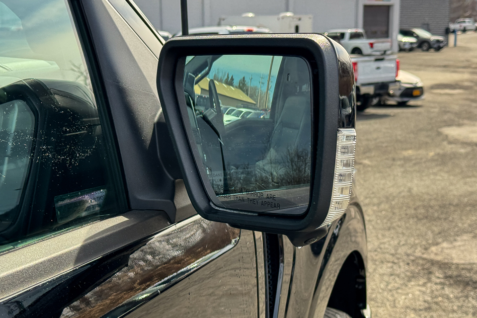 2025 Ford F-150 Lariat AWD