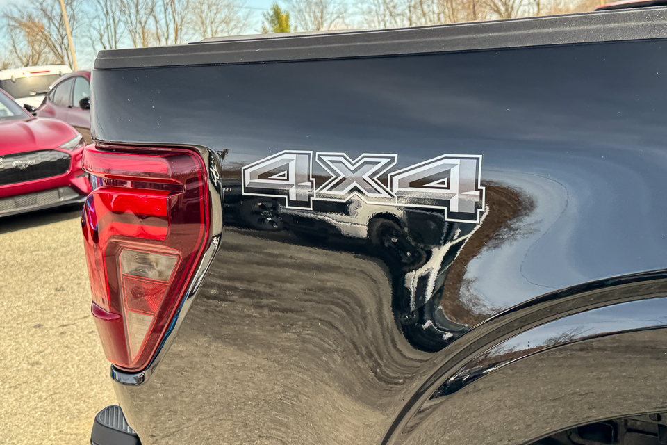 2025 Ford F-150 Lariat AWD