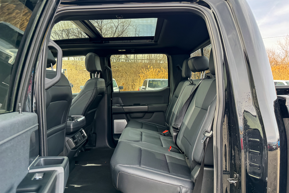 2025 Ford F-150 Lariat AWD