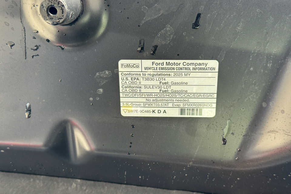 2025 Ford F-150 Lariat AWD