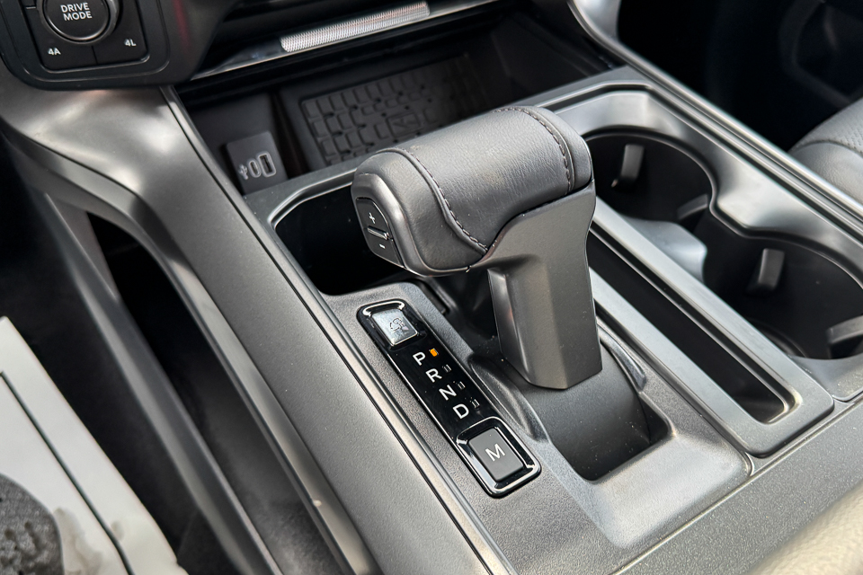 2025 Ford F-150 Lariat AWD