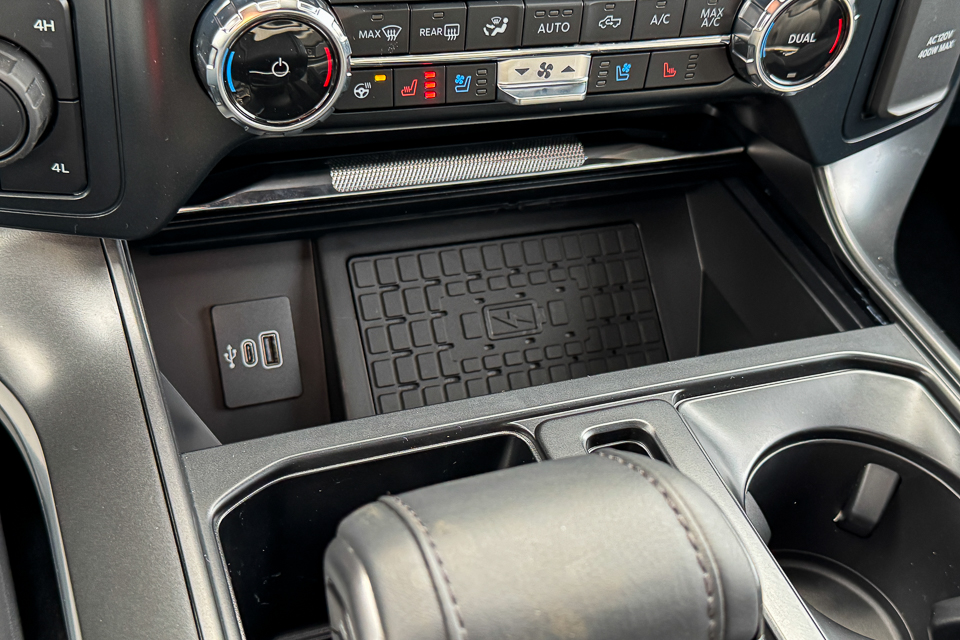 2025 Ford F-150 Lariat AWD