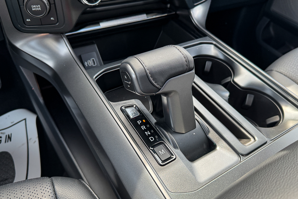 2025 Ford F-150 Lariat AWD