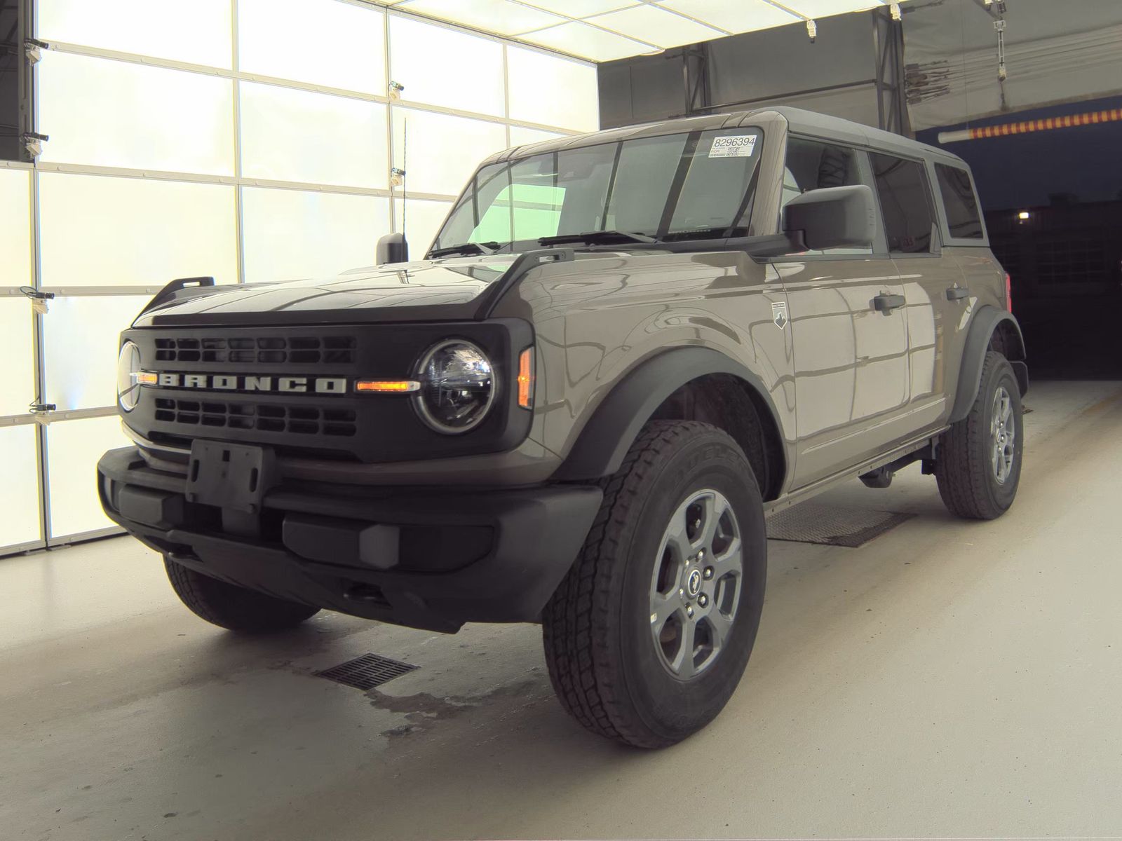 FORD BRONCO - 1