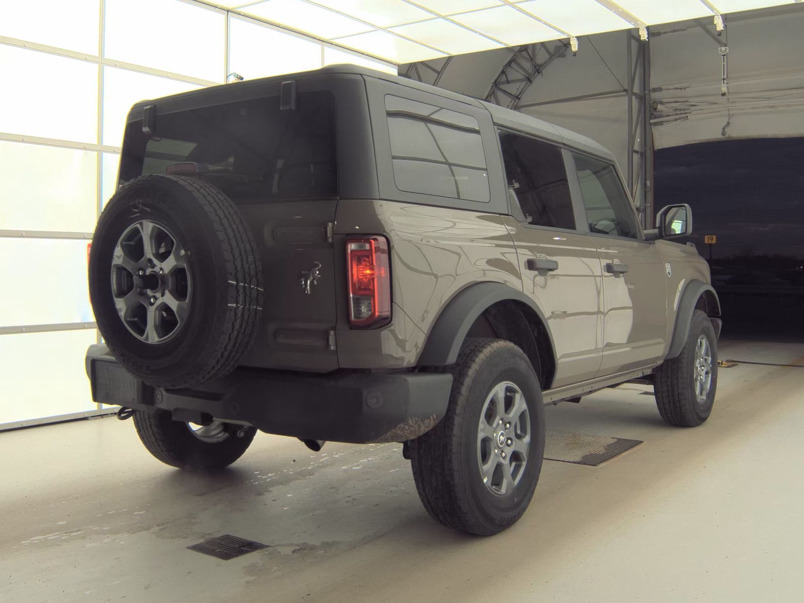 FORD BRONCO - 6