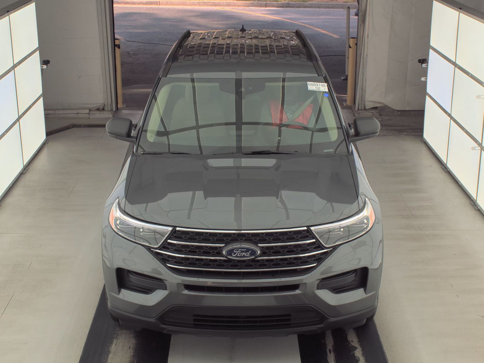 2022 Ford Explorer XLT RWD
