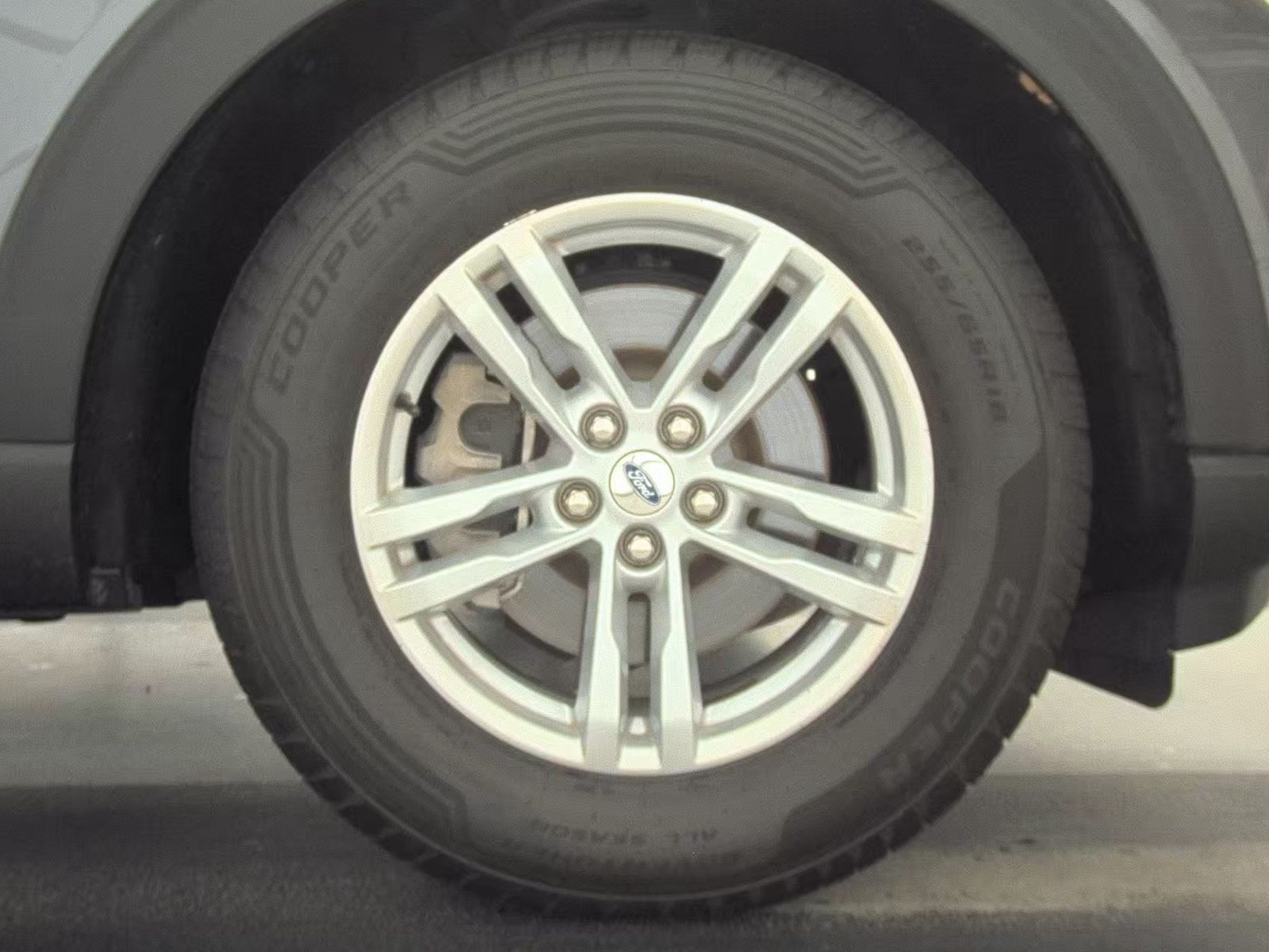 2022 Ford Explorer XLT RWD