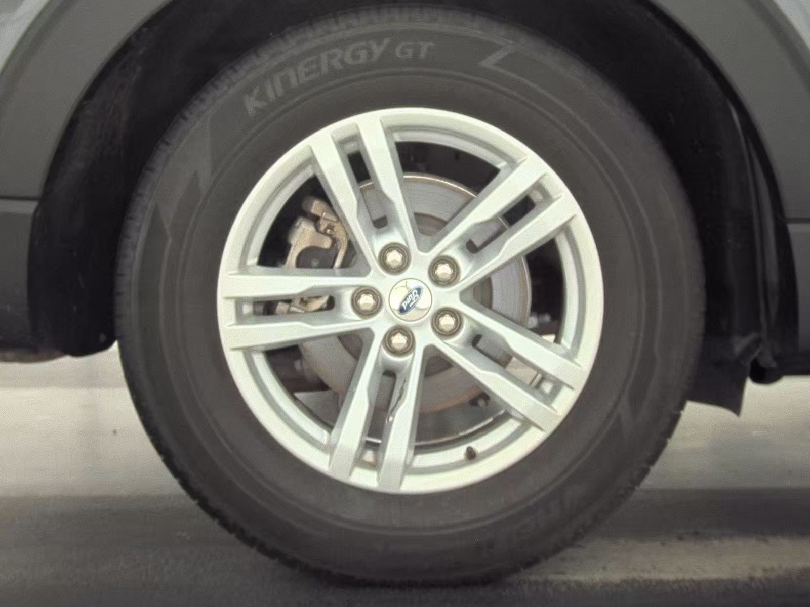 2022 Ford Explorer XLT RWD