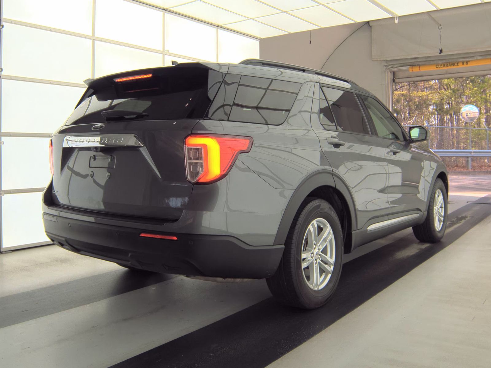 2022 Ford Explorer XLT RWD