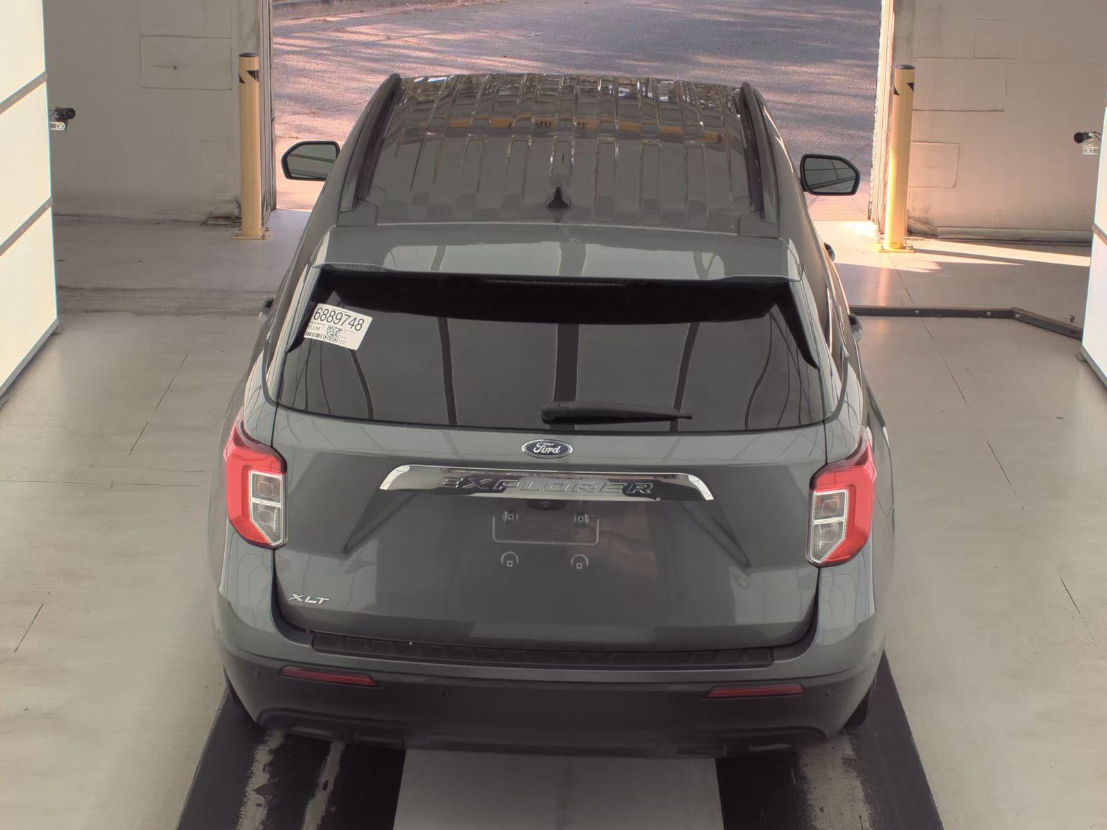 2022 Ford Explorer XLT RWD