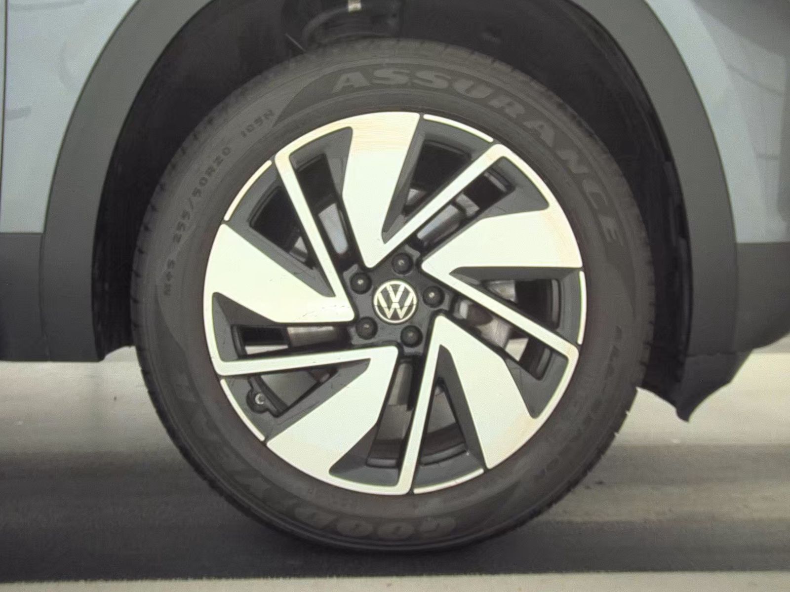 2024 Volkswagen Atlas 2.0T SE AWD