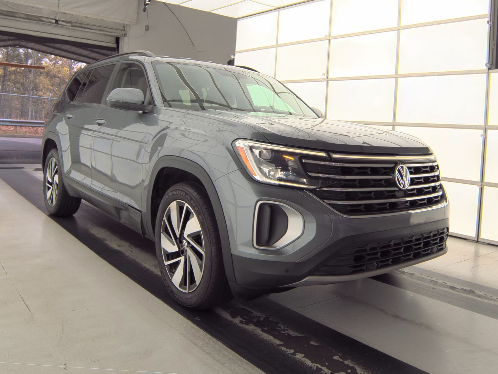 2024 Volkswagen Atlas 2.0T SE AWD