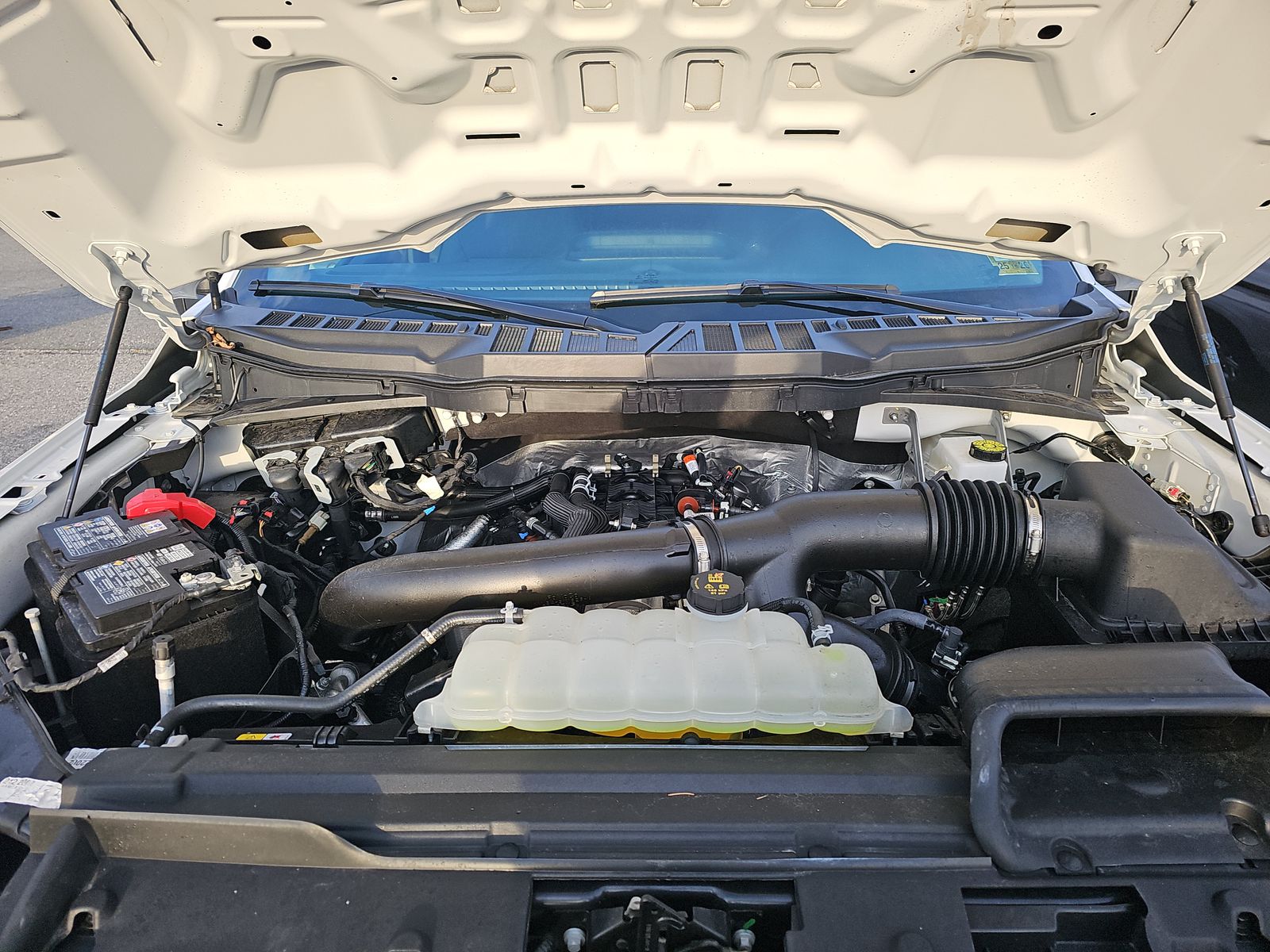 2025 Ford F-150 XLT AWD