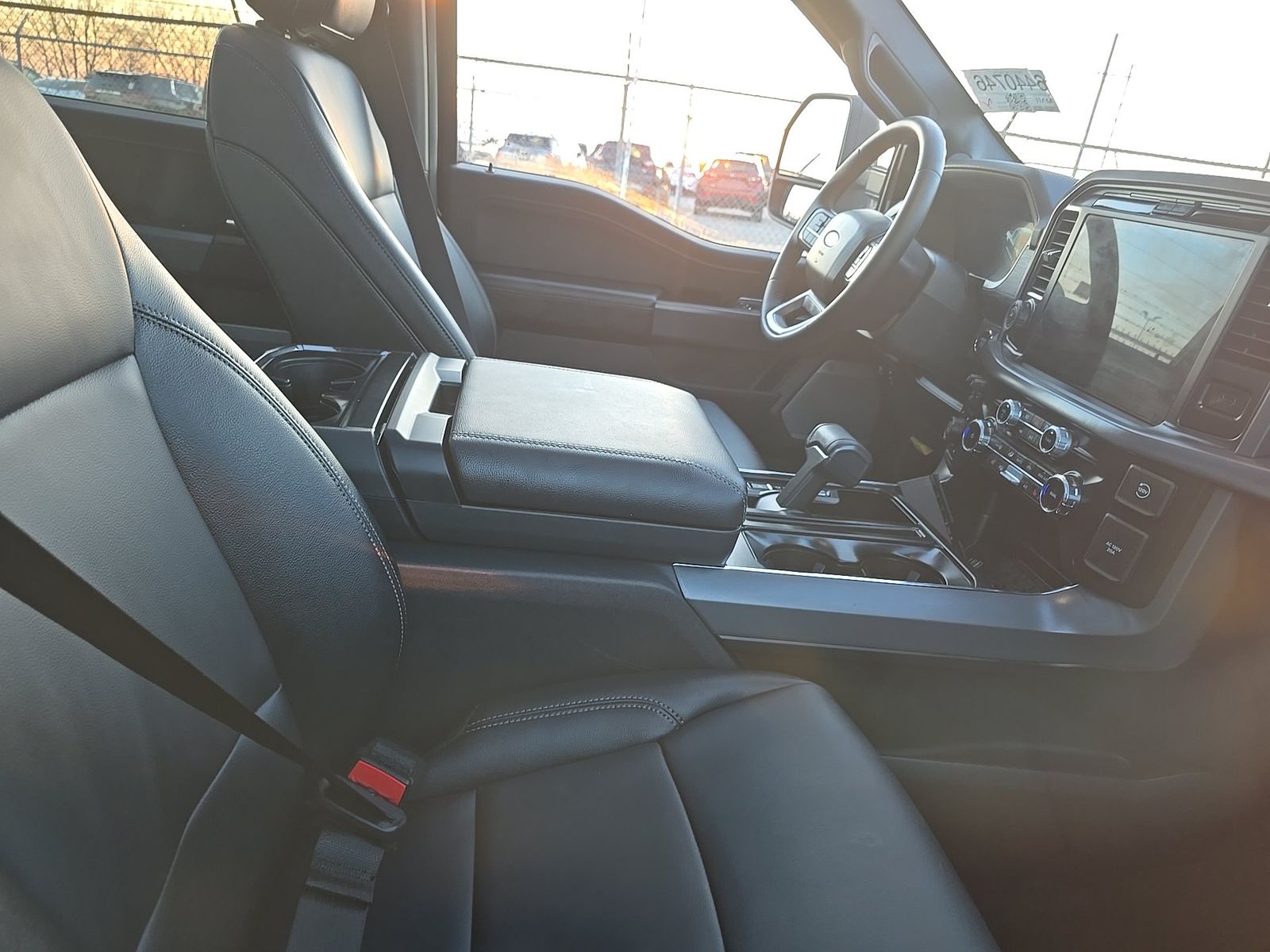 2025 Ford F-150 Hybrid XLT AWD