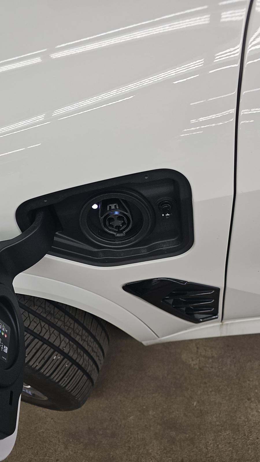 2026 BMW X5 xDrive50e AWD