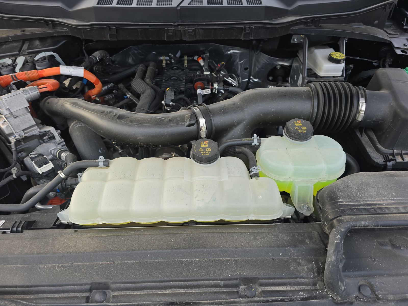 2025 Ford F-150 Hybrid Lariat AWD