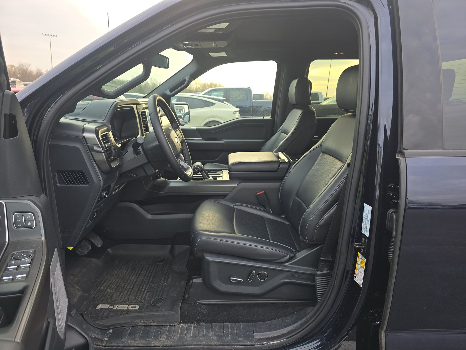 2025 Ford F-150 Hybrid Lariat AWD