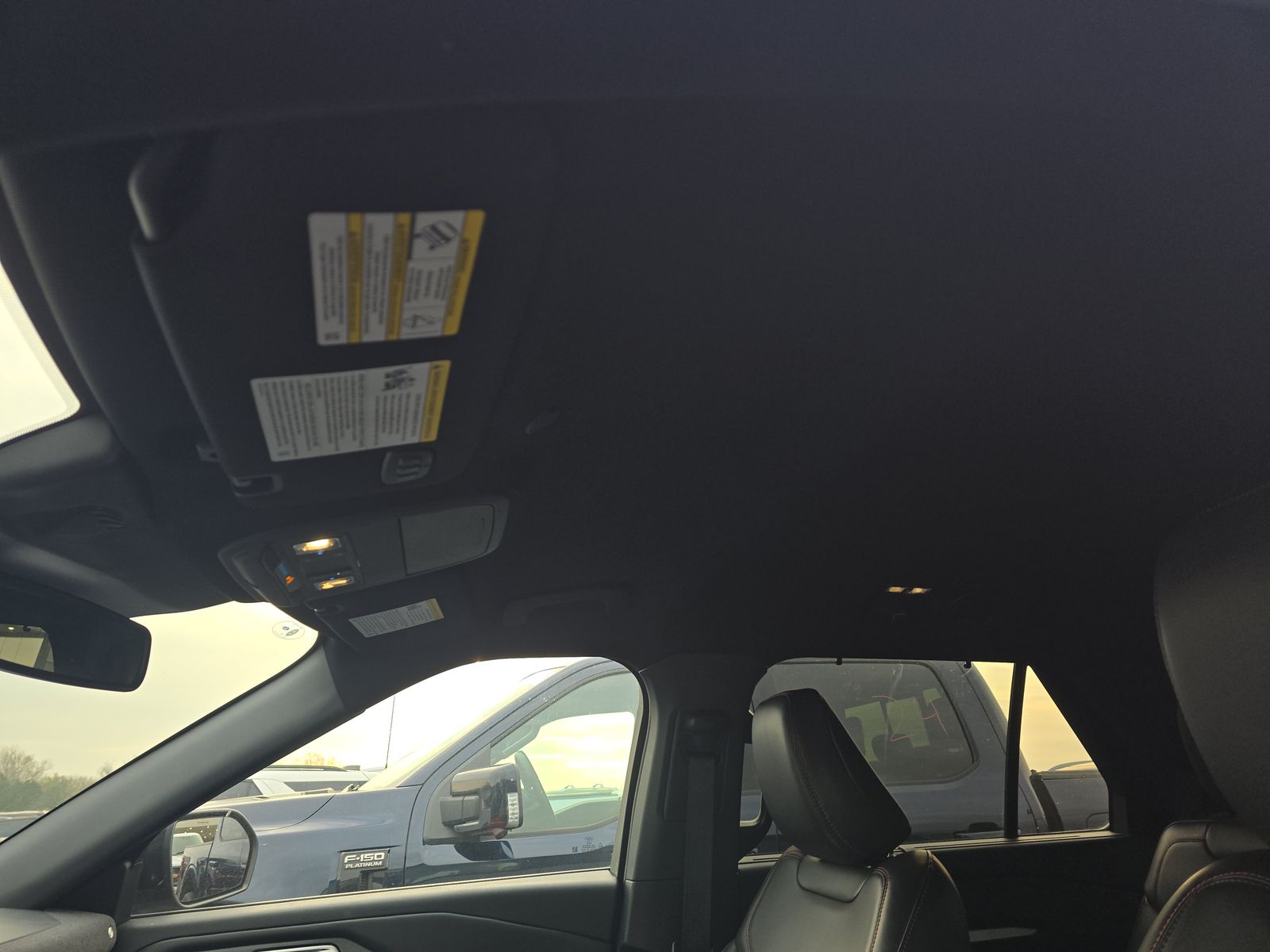 2025 Ford Explorer ST-Line RWD