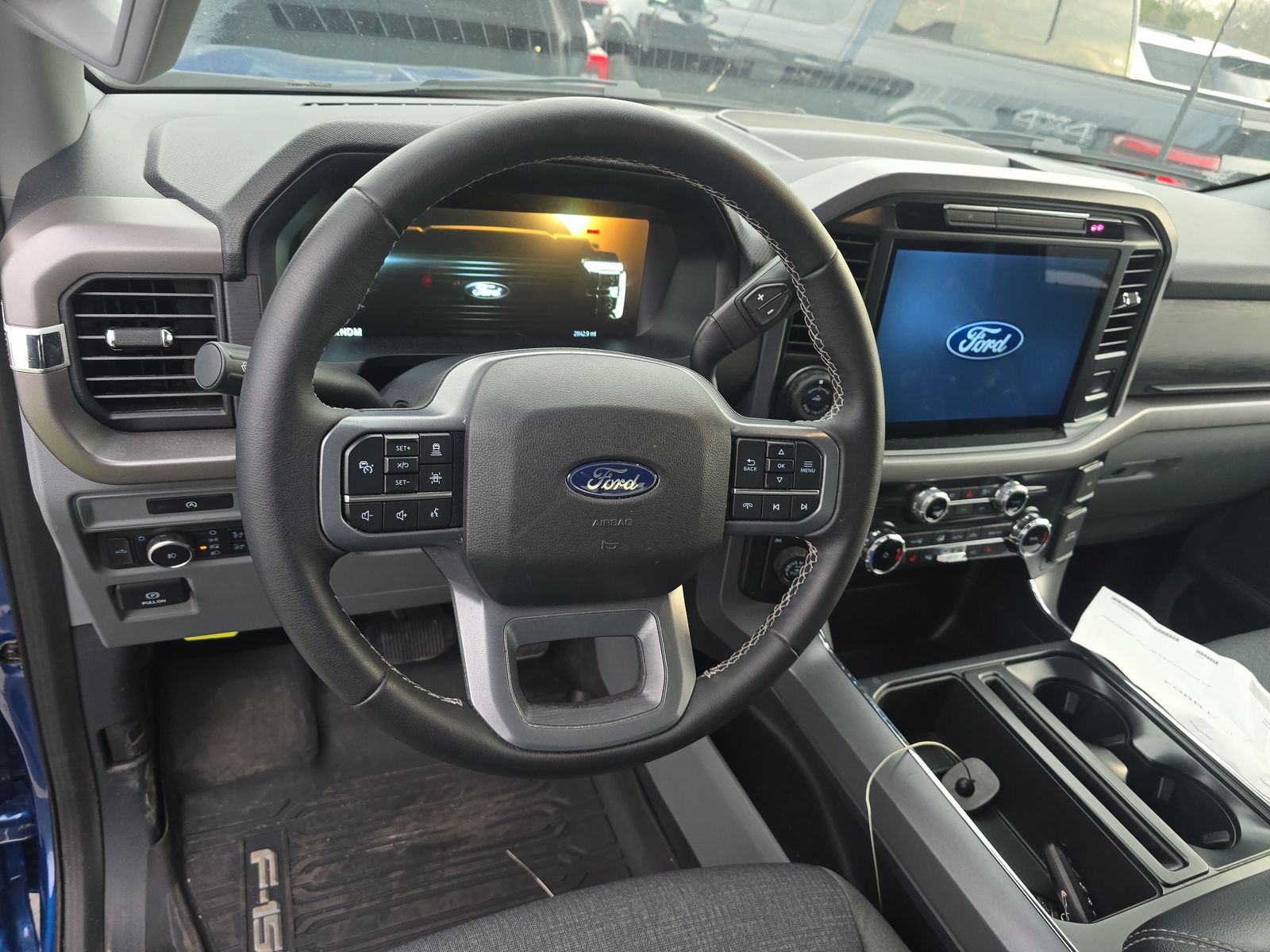 2025 Ford F-150 XLT AWD