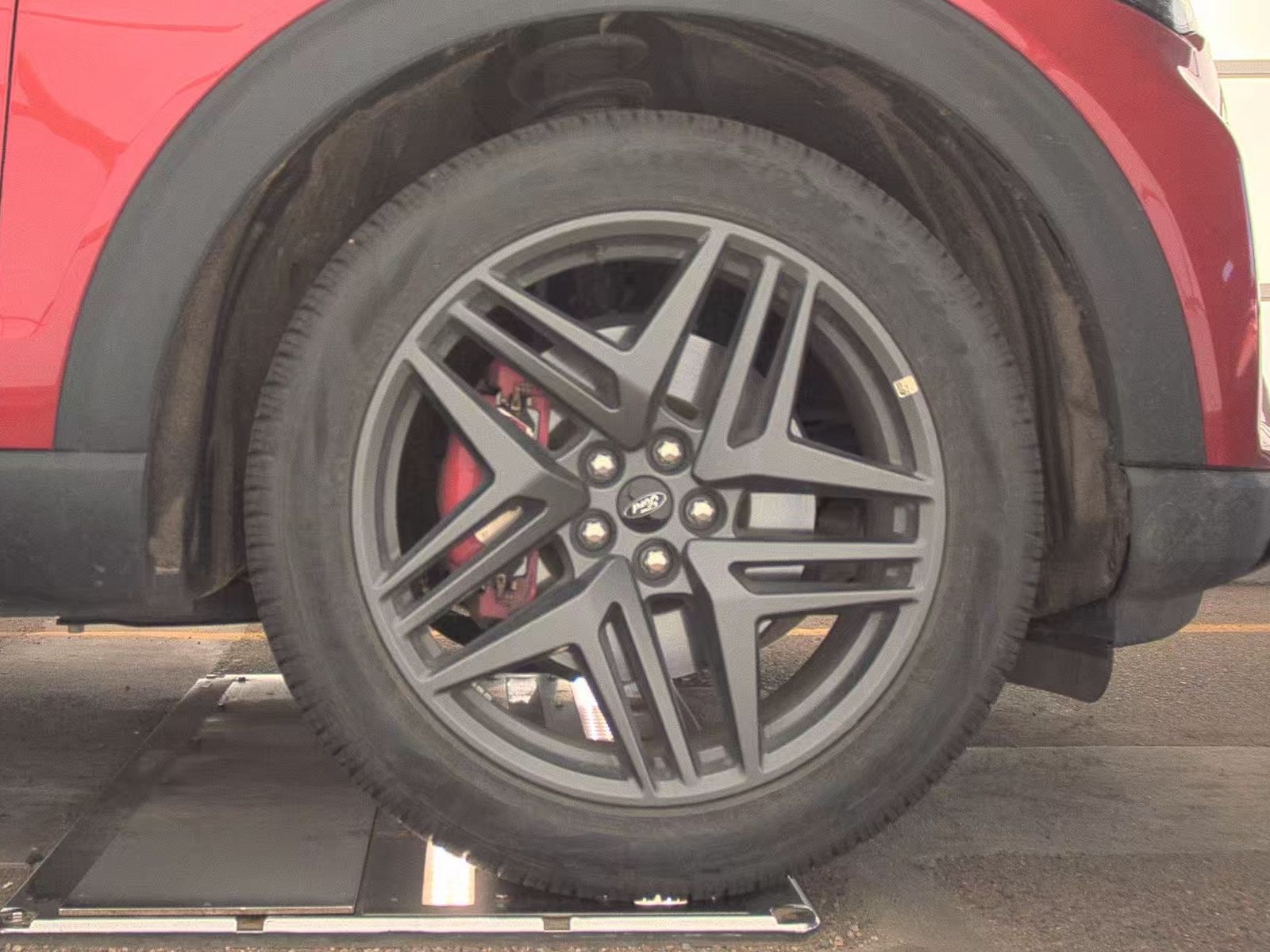 2025 Ford Explorer ST-Line AWD