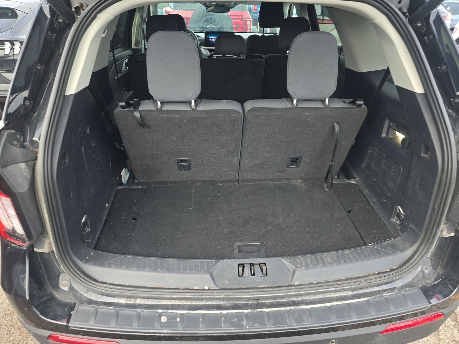 2025 Ford Explorer Active RWD