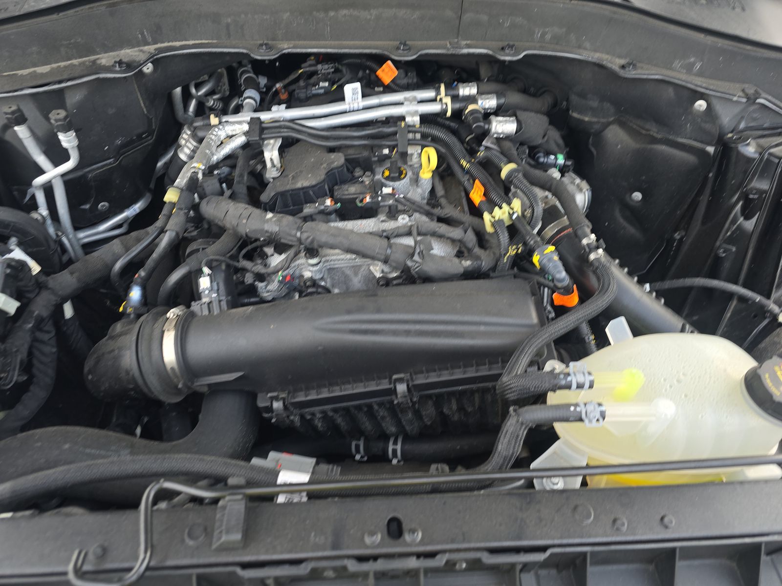 2025 Ford Explorer Active RWD