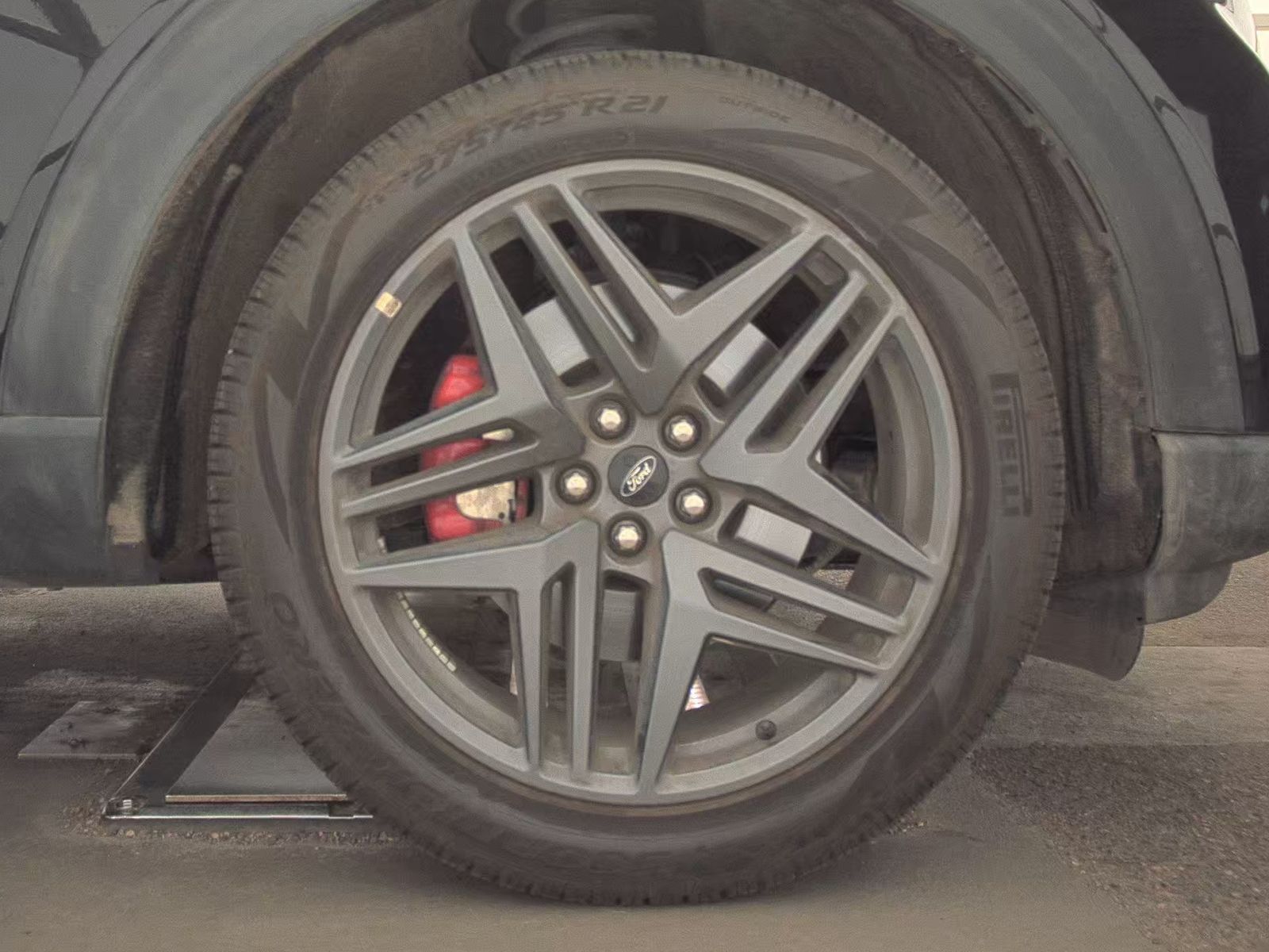 2025 Ford Explorer ST-Line AWD