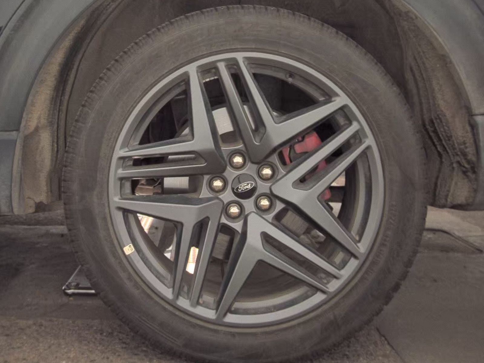 2025 Ford Explorer ST-Line AWD