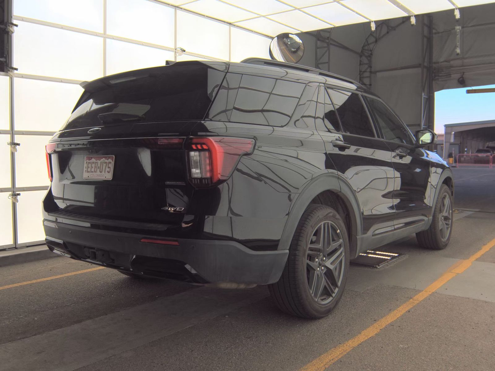 2025 Ford Explorer ST-Line AWD