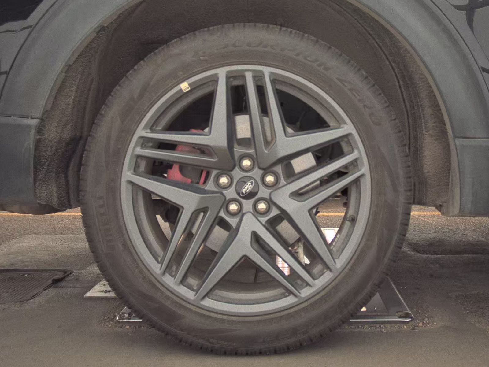 2025 Ford Explorer ST-Line AWD