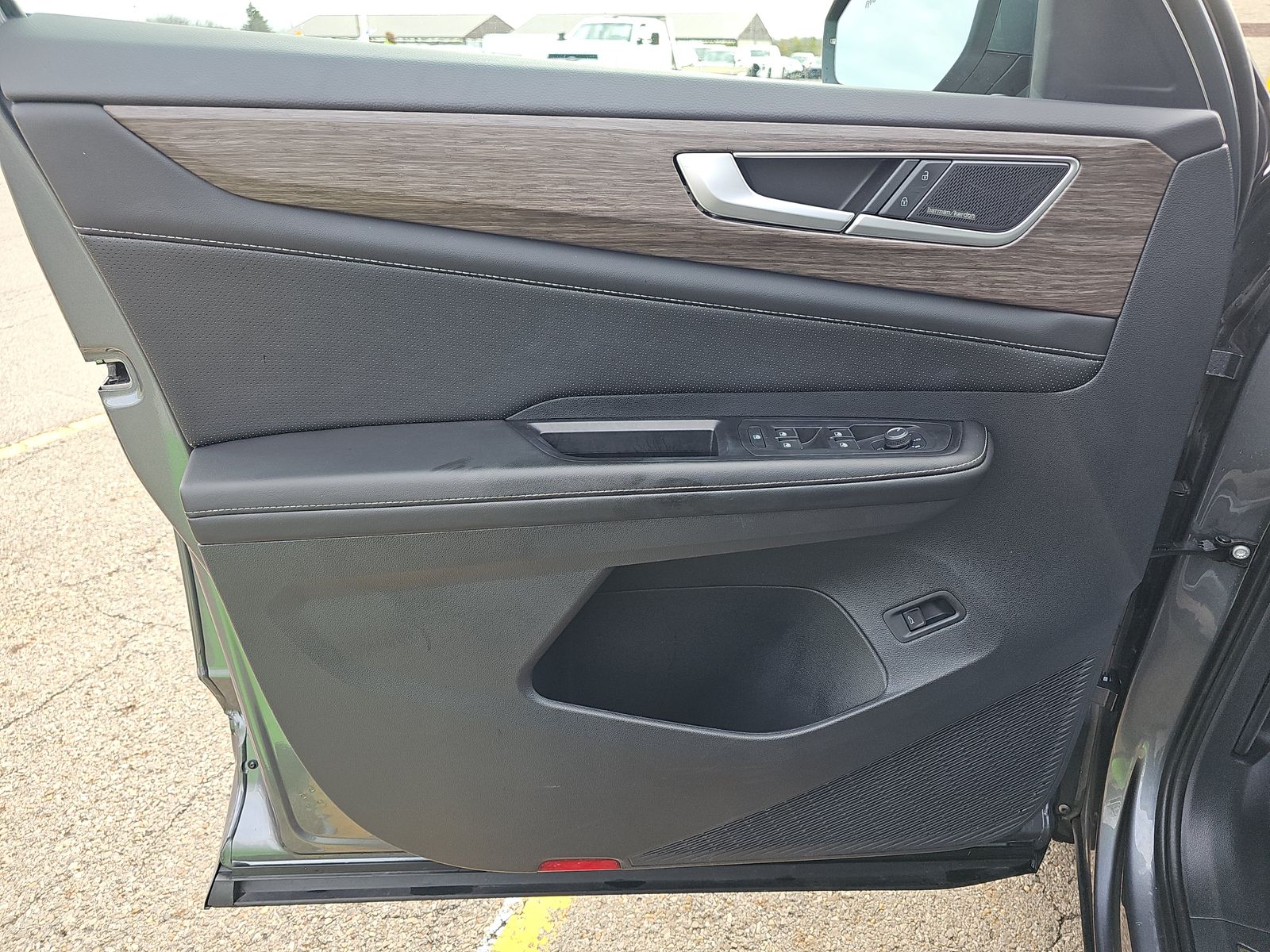 2024 Volkswagen Atlas 2.0T SEL Premium R-Line AWD