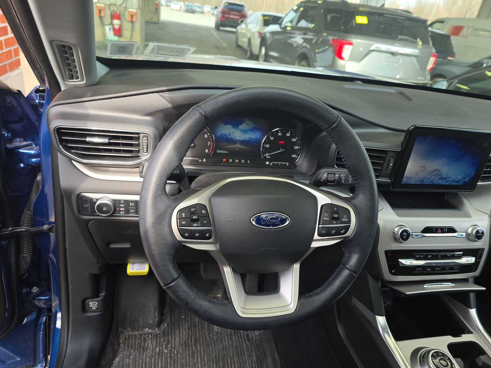 2022 Ford Explorer XLT AWD