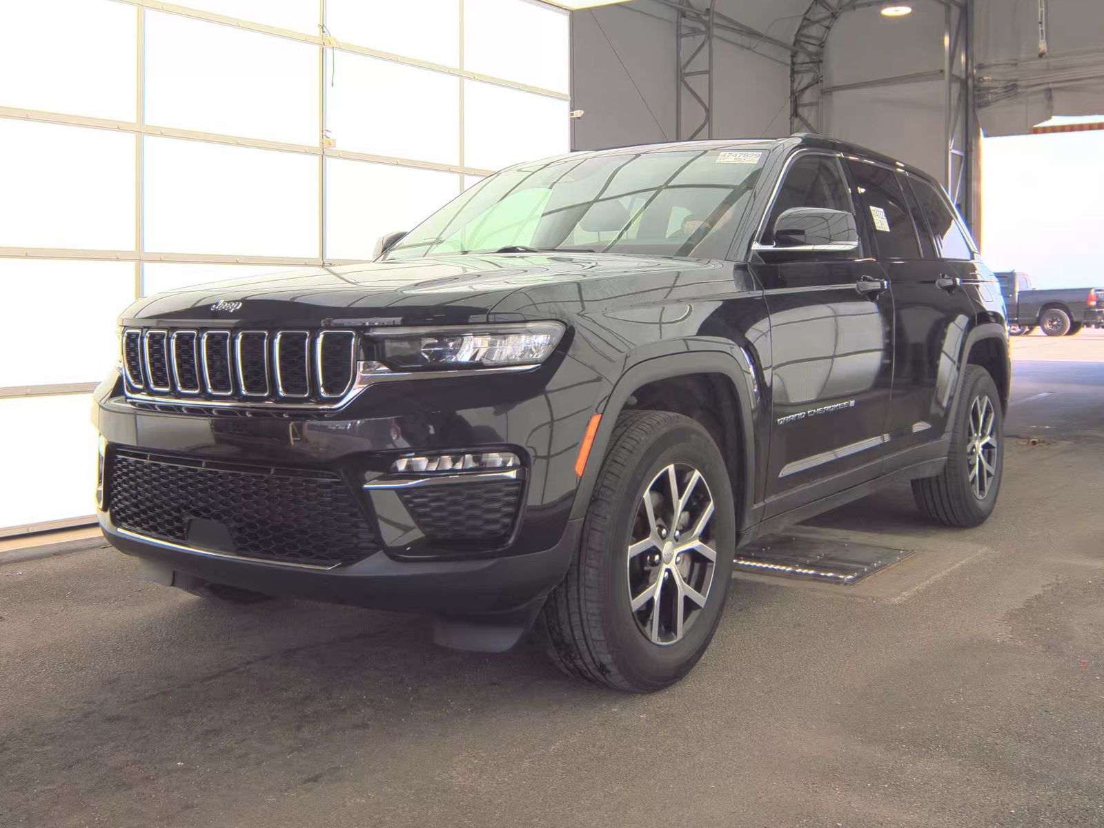 2023 Jeep Grand Cherokee Limited AWD